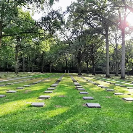 In Near Marina Daire