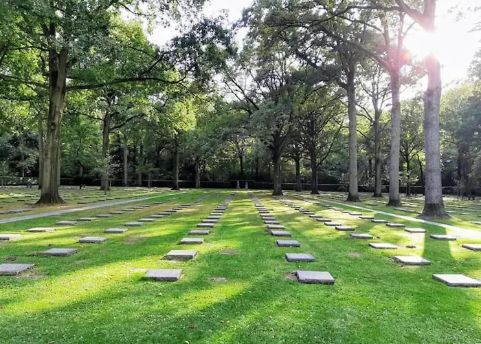 In Near Marina Apartment